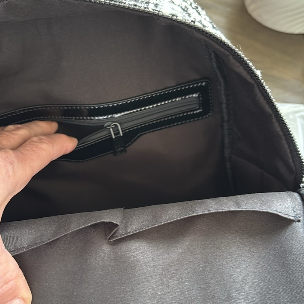 BADGLEY MISCHKA Big Diamond Quilted vegan Leather Nylon Backpack w/studs B&W - Picture 7 of 13